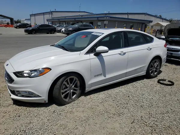 3FA6P0LU8HR316008 2017 FORD FUSION - Image 1