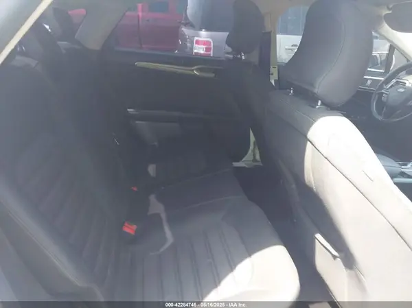 3FA6P0LU8HR318048 2017 FORD FUSION - Image 8