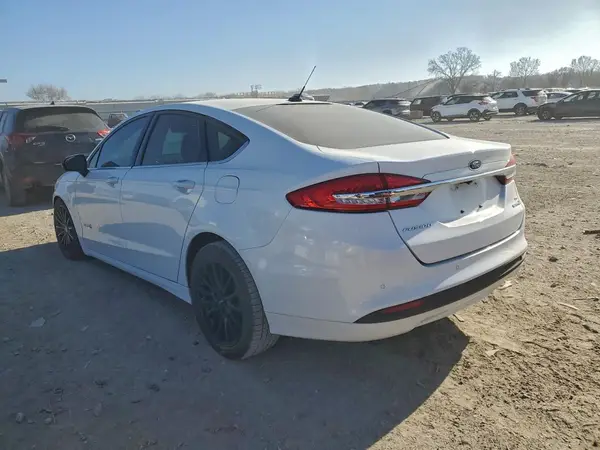 3FA6P0LU8HR344567 2017 FORD FUSION - Image 2