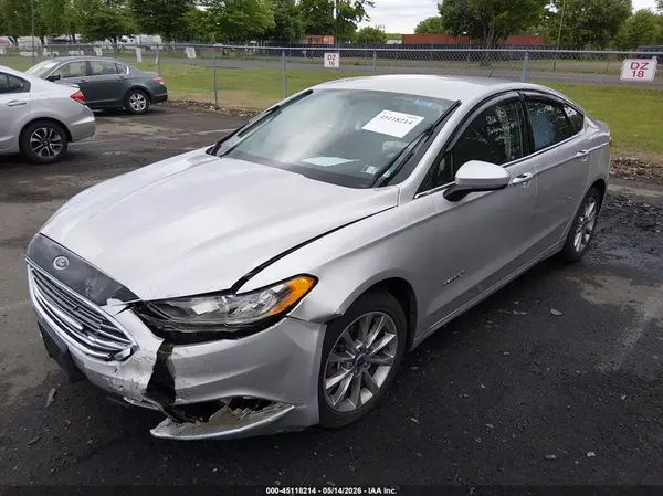 3FA6P0LU8HR346030 2017 FORD FUSION - Image 2