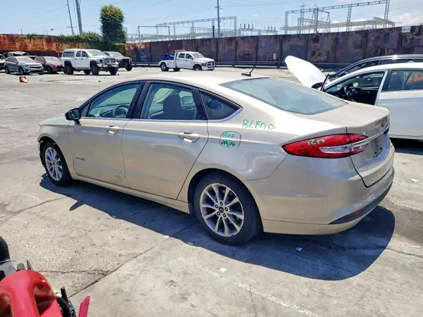 3FA6P0LU8HR351289 2017 FORD FUSION - Image 2