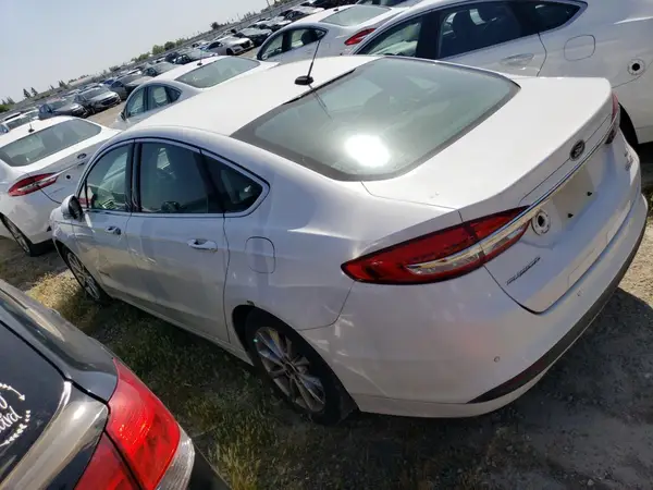 3FA6P0LU8HR359540 2017 FORD FUSION - Image 2
