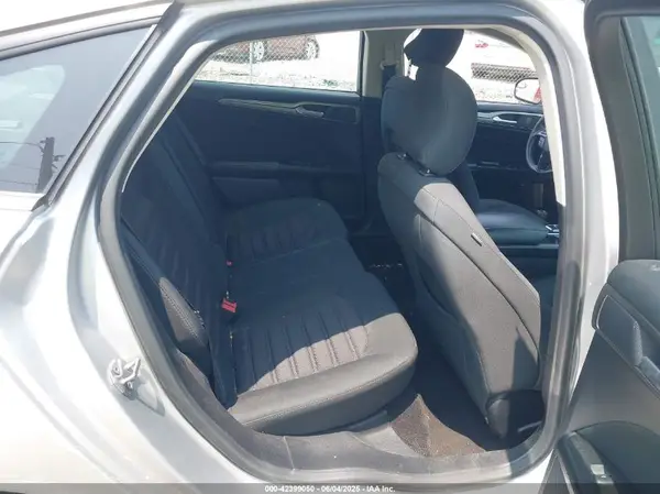 3FA6P0LU8HR380632 2017 FORD FUSION - Image 8