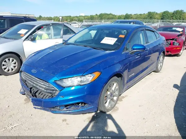 3FA6P0LU8HR384681 2017 FORD FUSION - Image 2