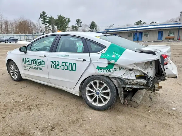 3FA6P0LU8HR385426 2017 FORD FUSION - Image 2