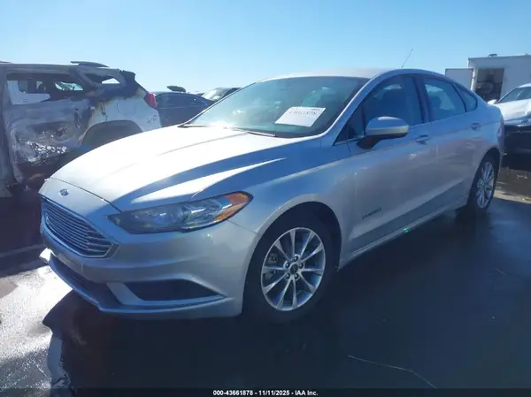 3FA6P0LU8HR387080 2017 FORD FUSION - Image 2