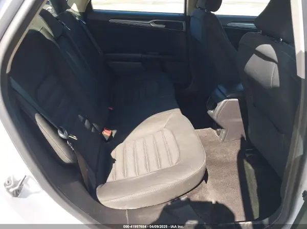 3FA6P0LU8HR396572 2017 FORD FUSION - Image 8