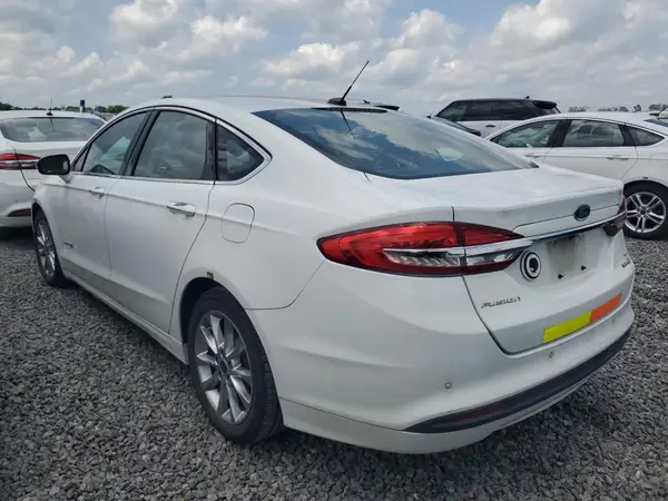 3FA6P0LU8HR400751 2017 FORD FUSION - Image 2