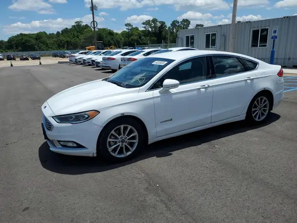 3FA6P0LU8HR409255 2017 FORD FUSION - Image 1