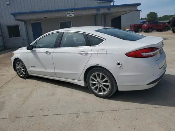 3FA6P0LU8HR409529 2017 FORD FUSION - Image 2