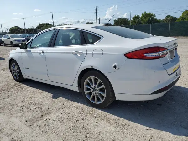 3FA6P0LU8HR410048 2017 FORD FUSION - Image 2