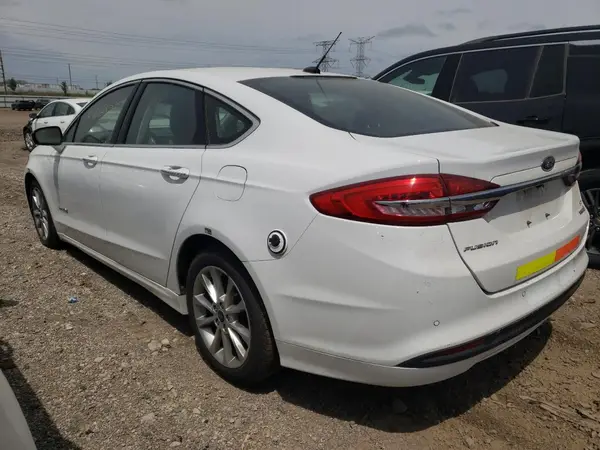 3FA6P0LU8HR410065 2017 FORD FUSION - Image 2