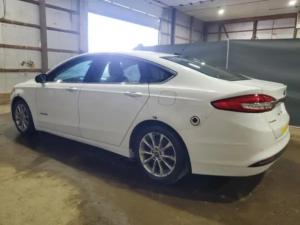 3FA6P0LU8HR410096 2017 FORD FUSION - Image 2
