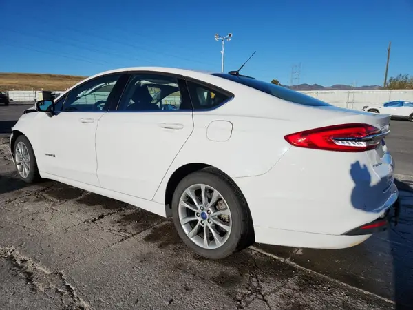 3FA6P0LU8HR416142 2017 FORD FUSION - Image 2