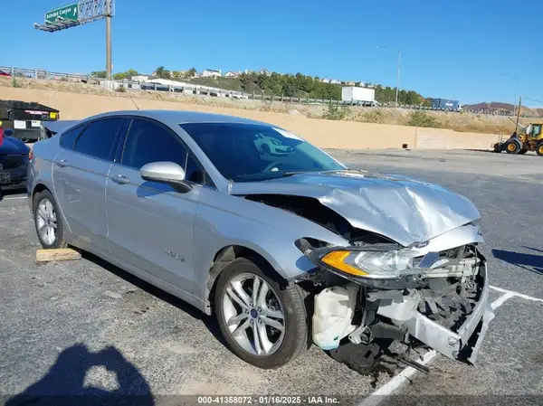 3FA6P0LU8JR102951 2018 FORD FUSION - Image 1