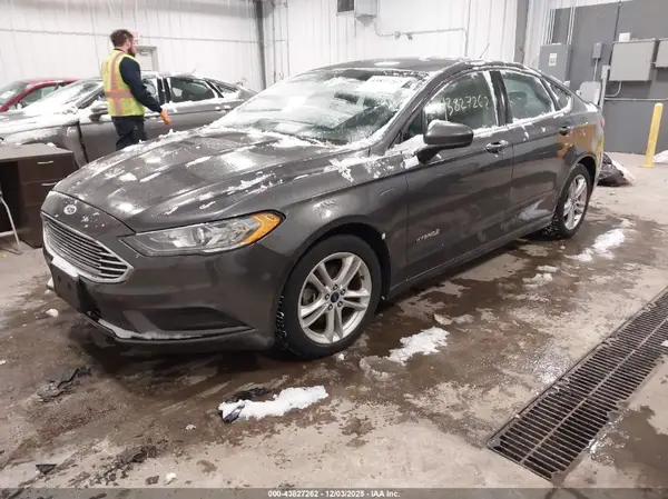 3FA6P0LU8JR115540 2018 FORD FUSION - Image 2