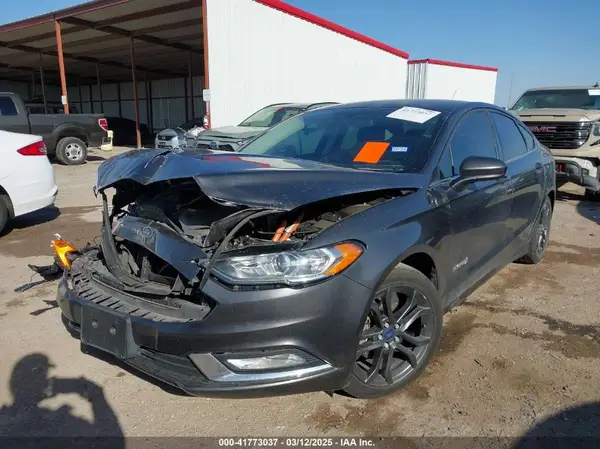 3FA6P0LU8JR116073 2018 FORD FUSION - Image 2