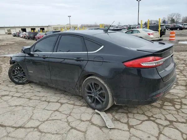 3FA6P0LU8JR116459 2018 FORD FUSION - Image 2