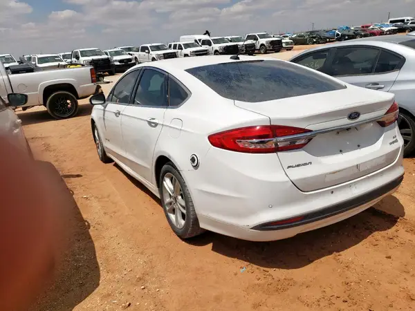 3FA6P0LU8JR118597 2018 FORD FUSION - Image 2