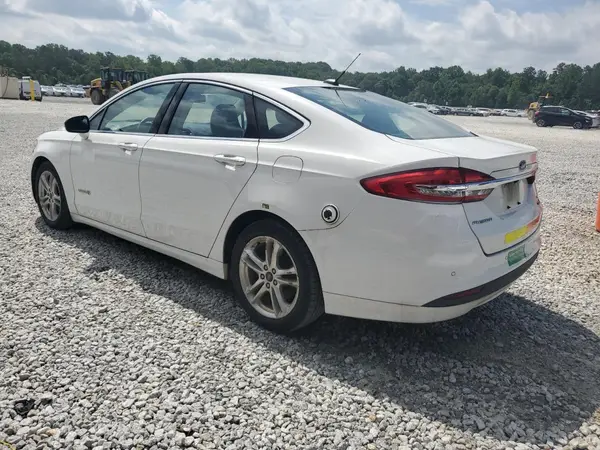 3FA6P0LU8JR118793 2018 FORD FUSION - Image 2