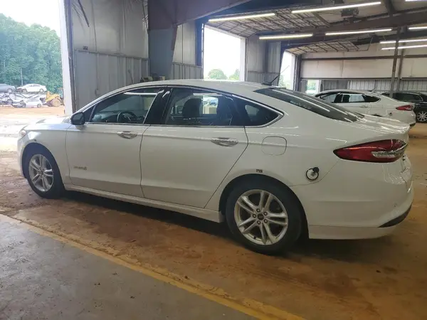 3FA6P0LU8JR118857 2018 FORD FUSION - Image 2