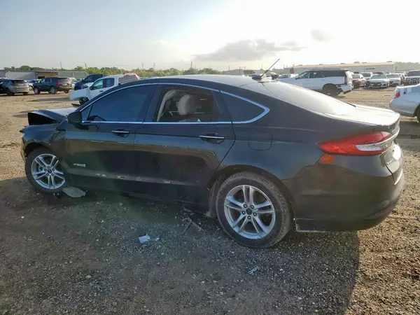 3FA6P0LU8JR129678 2018 FORD FUSION - Image 2