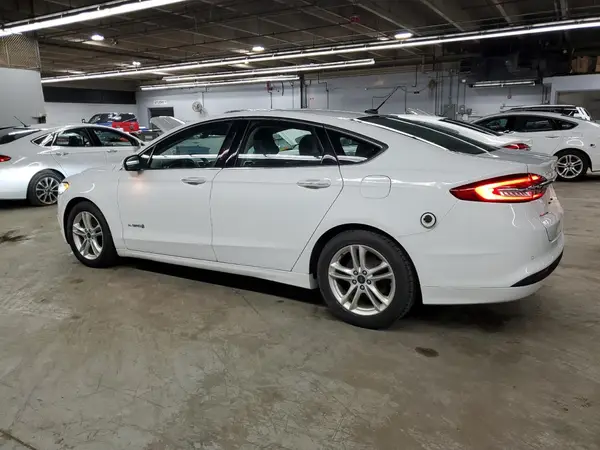 3FA6P0LU8JR129860 2018 FORD FUSION - Image 2