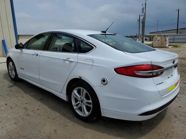 3FA6P0LU8JR129972 2018 FORD FUSION - Image 2