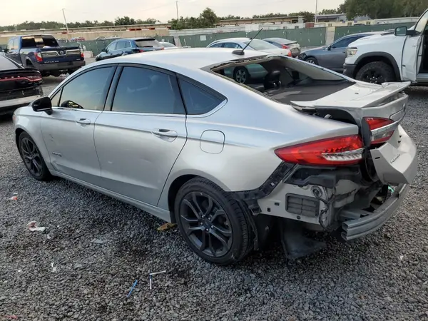 3FA6P0LU8JR131687 2018 FORD FUSION - Image 2