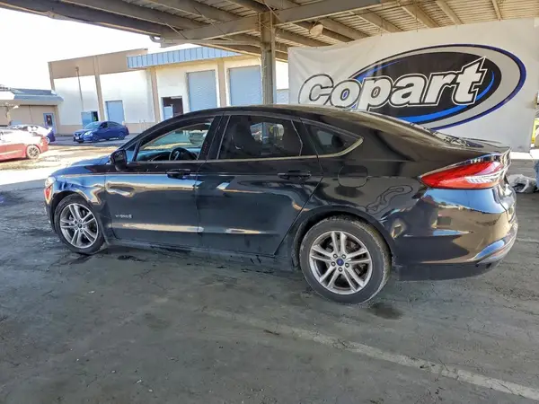 3FA6P0LU8JR131947 2018 FORD FUSION - Image 2