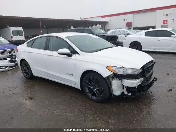 3FA6P0LU8JR132029 2018 FORD FUSION - Image 1