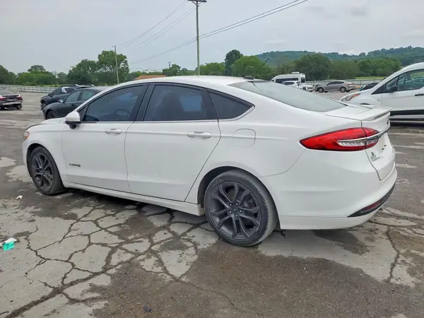 3FA6P0LU8JR132239 2018 FORD FUSION - Image 2