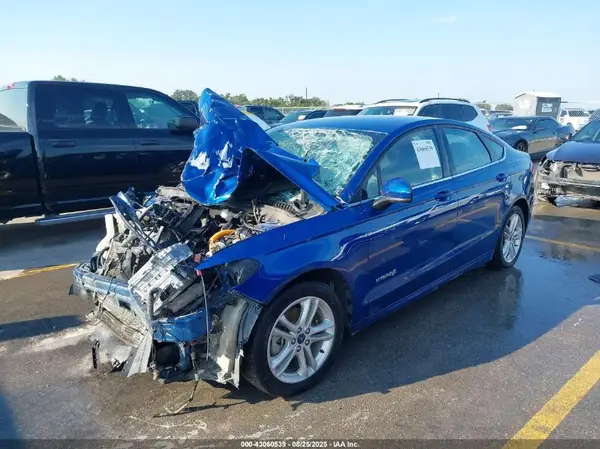 3FA6P0LU8JR133858 2018 FORD FUSION - Image 2