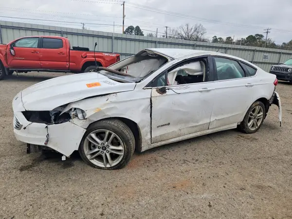 3FA6P0LU8JR140891 2018 FORD FUSION - Image 1
