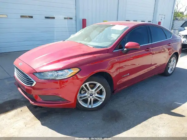3FA6P0LU8JR141667 2018 FORD FUSION - Image 2