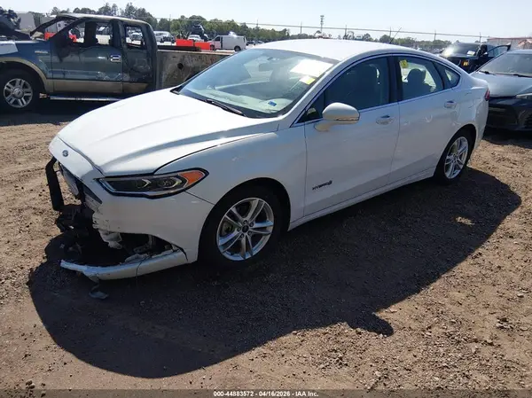 3FA6P0LU8JR147761 2018 FORD FUSION - Image 2