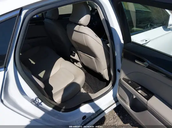 3FA6P0LU8JR147761 2018 FORD FUSION - Image 8