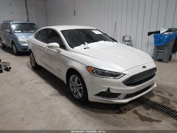 3FA6P0LU8JR149333 2018 FORD FUSION - Image 1