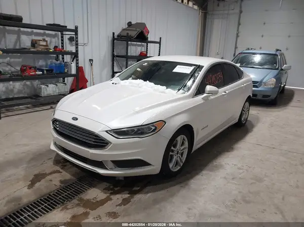 3FA6P0LU8JR149333 2018 FORD FUSION - Image 2