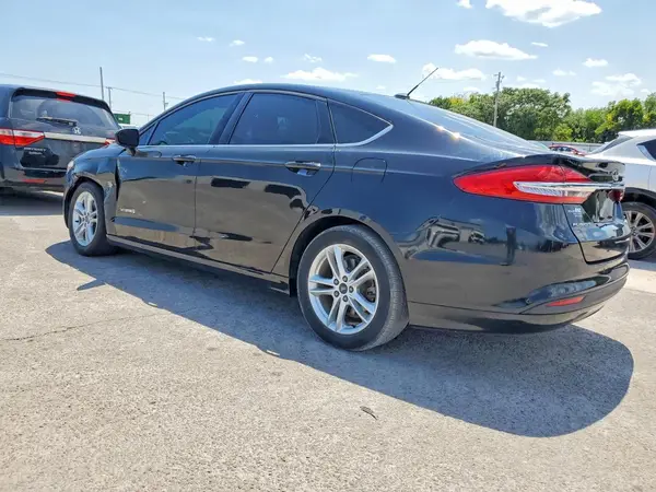 3FA6P0LU8JR153978 2018 FORD FUSION - Image 2
