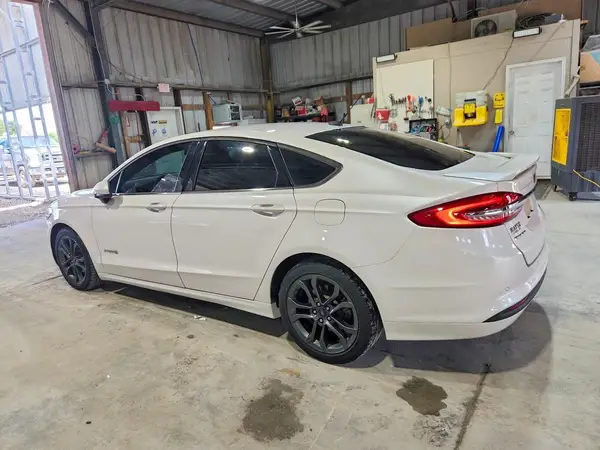 3FA6P0LU8JR161224 2018 FORD FUSION - Image 2