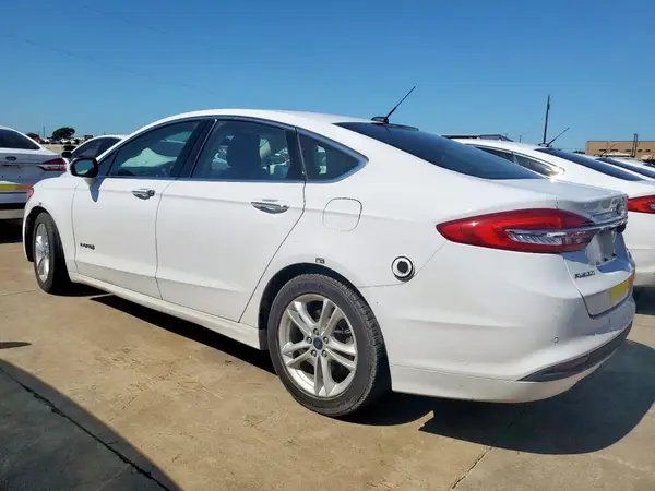 3FA6P0LU8JR171641 2018 FORD FUSION - Image 2