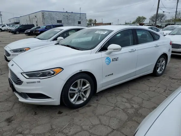 3FA6P0LU8JR172076 2018 FORD FUSION - Image 1