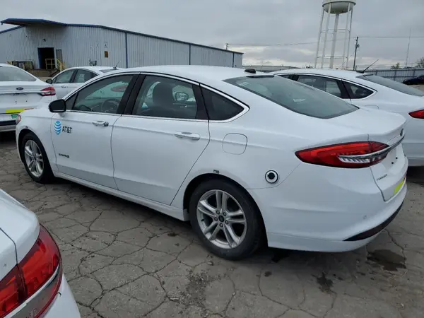 3FA6P0LU8JR172076 2018 FORD FUSION - Image 2