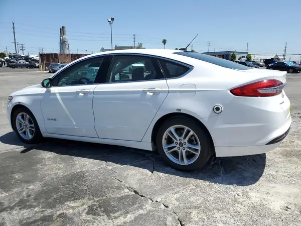 3FA6P0LU8JR172112 2018 FORD FUSION - Image 2