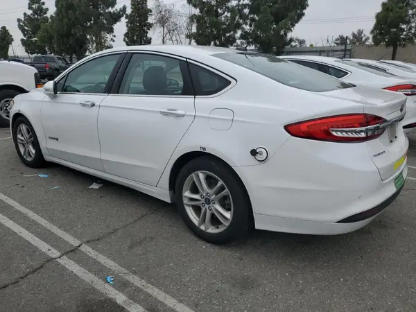 3FA6P0LU8JR172143 2018 FORD FUSION - Image 2
