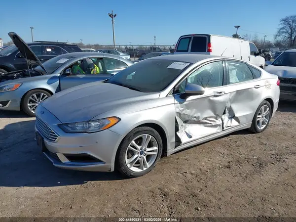 3FA6P0LU8JR172949 2018 FORD FUSION - Image 2
