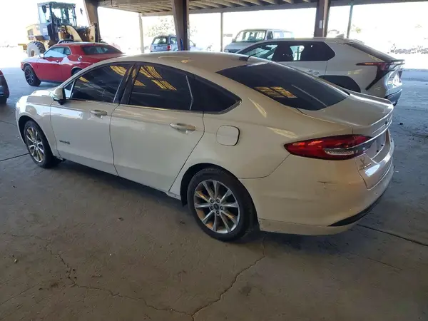 3FA6P0LU8JR173275 2018 FORD FUSION - Image 2
