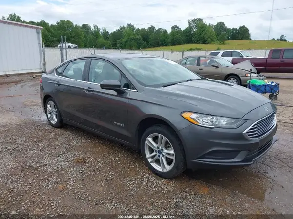 3FA6P0LU8JR173552 2018 FORD FUSION - Image 1