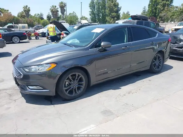 3FA6P0LU8JR187676 2018 FORD FUSION - Image 2